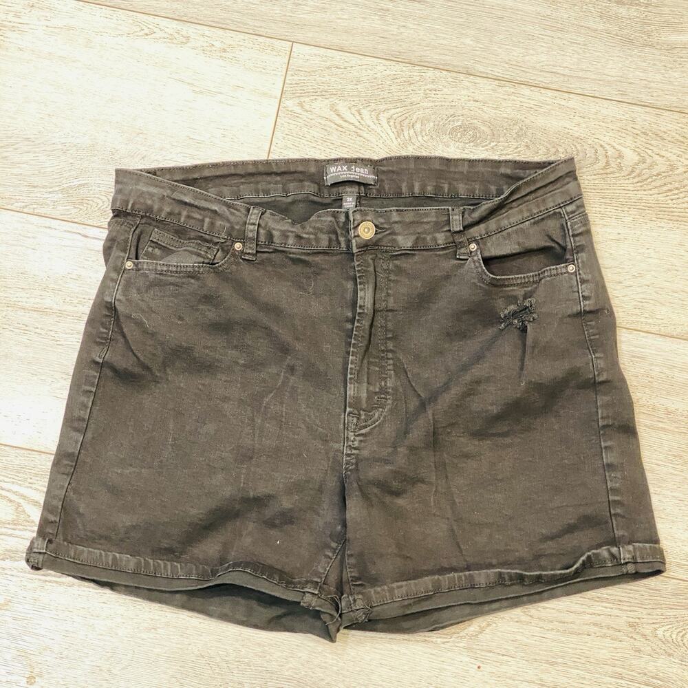 WAX JEAN Shorts Women's Size 3X Black 36w Denim Distressed Cut-off Dark Stretch